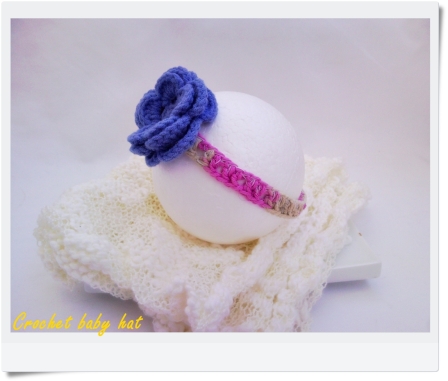 crochet baby hat tocado flor azul